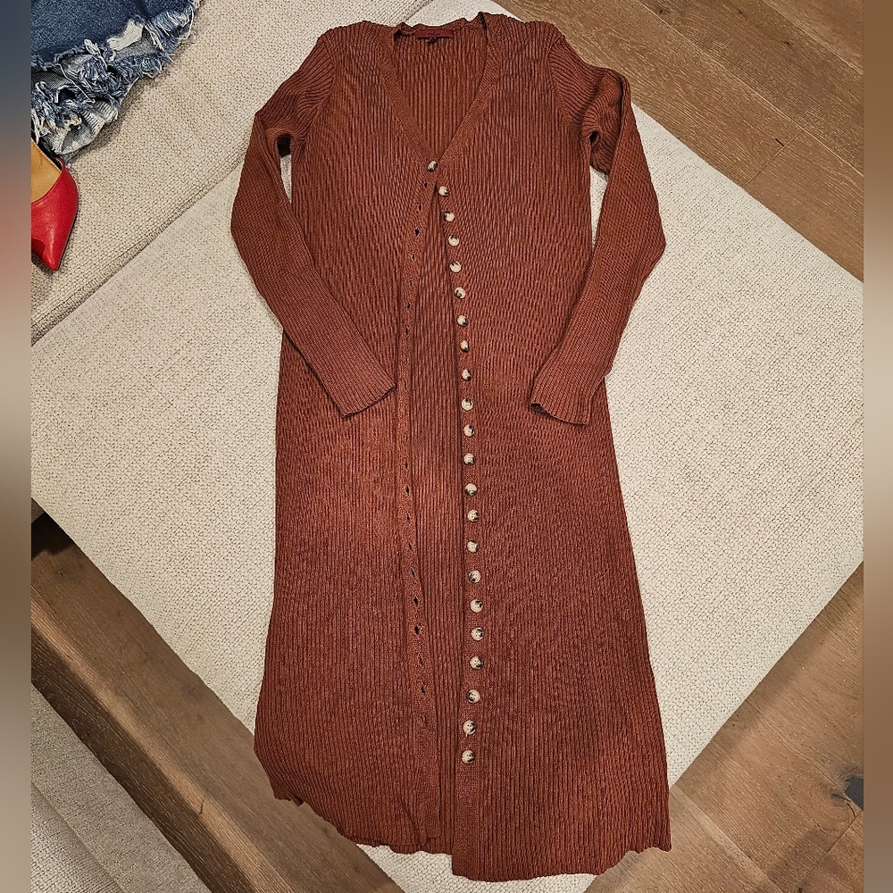 Red by BKE Medium Brown Sweater